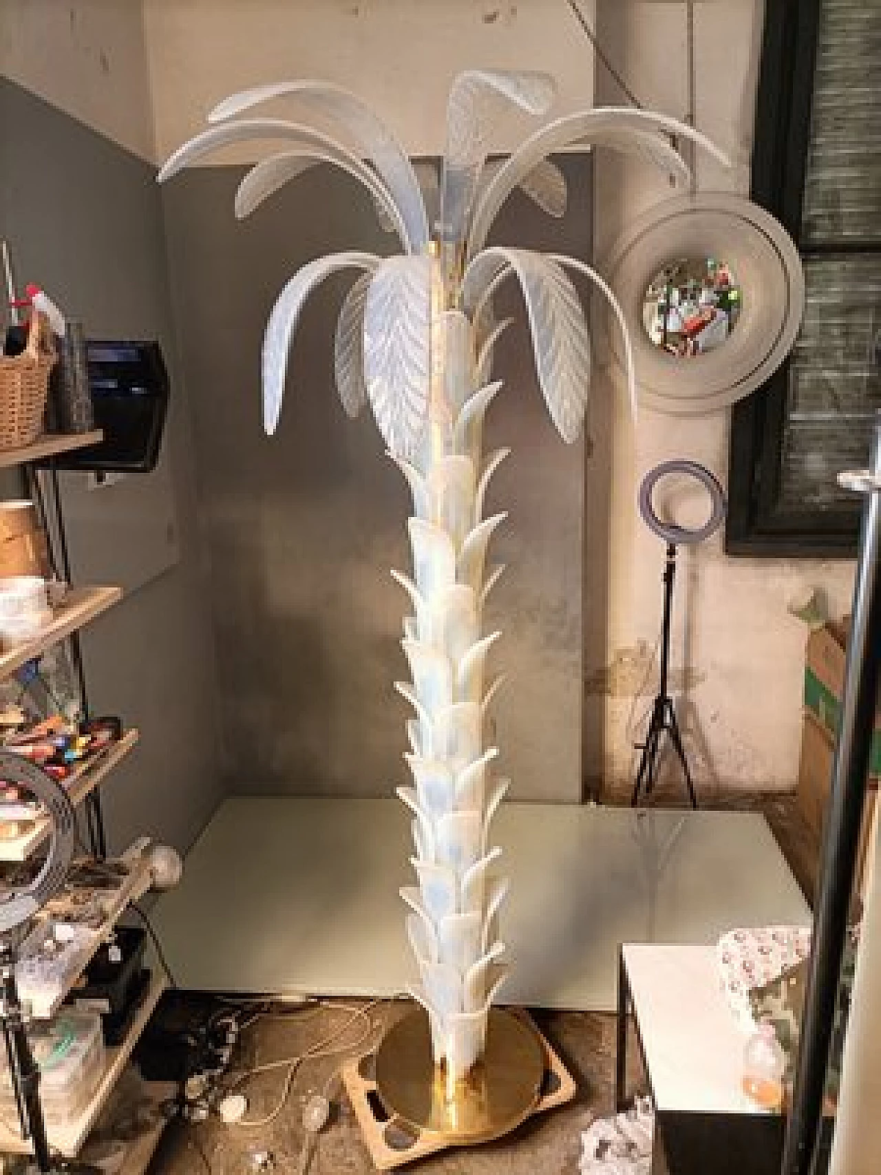 Palm-shaped lamp made of brass and Murano glass 5