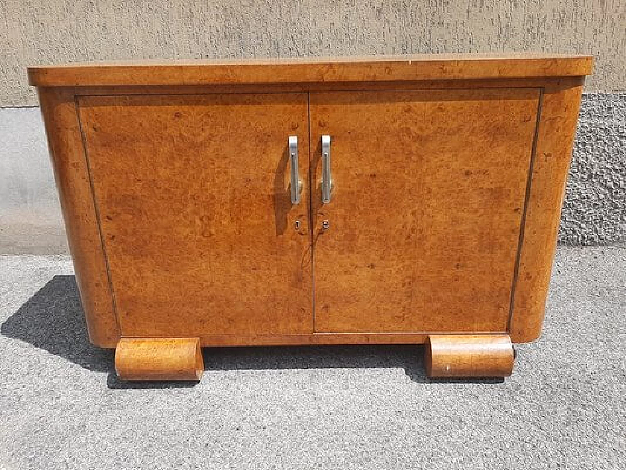 Tuia root with chrome and brass handles chest of drawers, 1930s 2