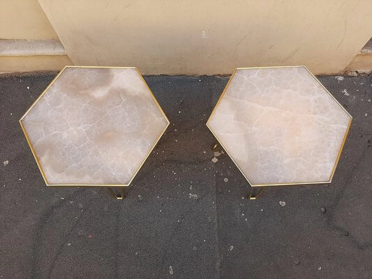 Brass coffee table with alabaster top 7