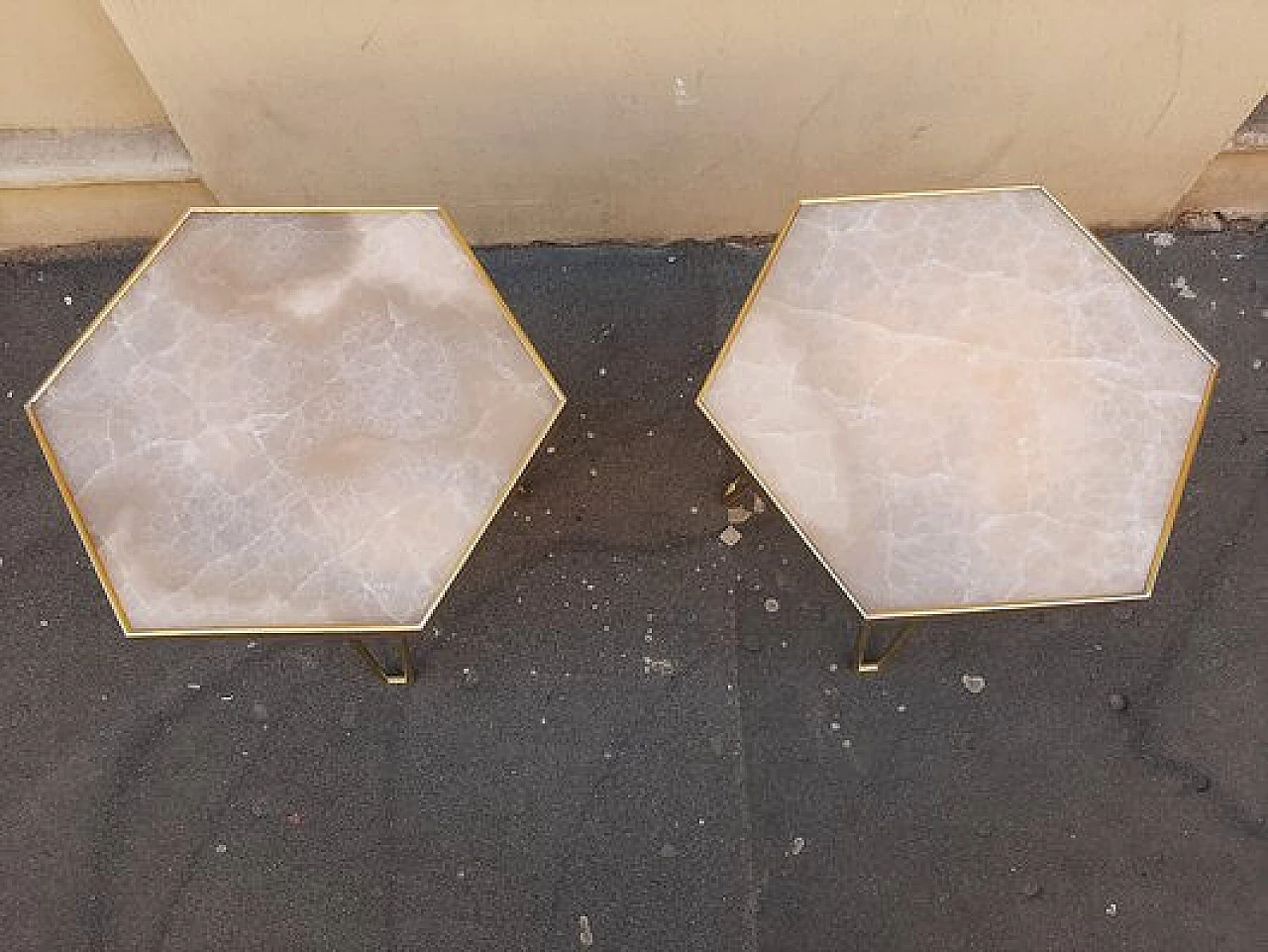 Brass coffee table with alabaster top 9