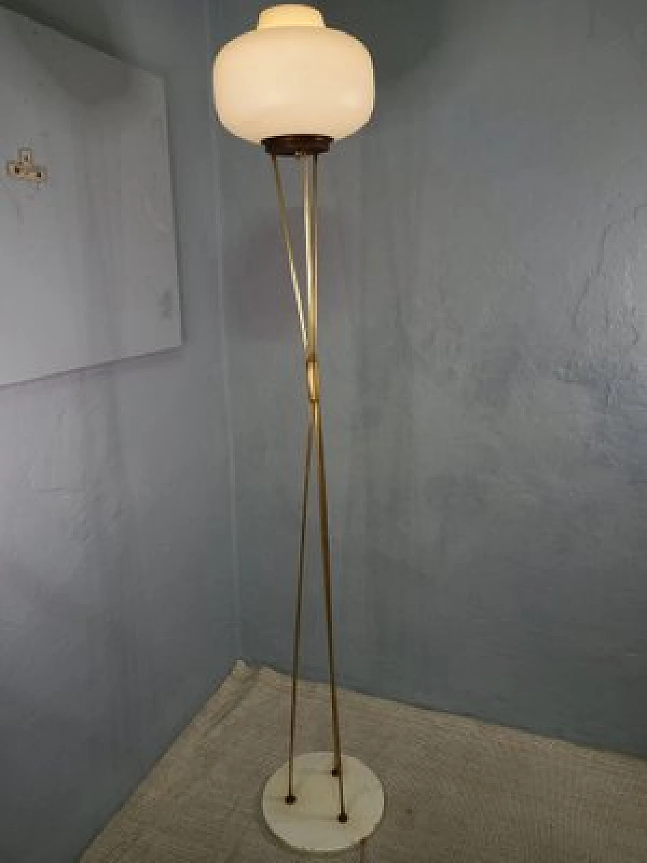 Brass and opaline glass lamp with Stilnovo marble base, 1950s 2