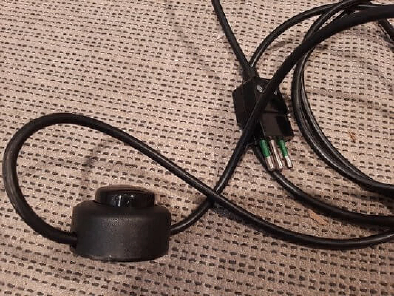 Lampada LTA3B in ottone e vetro opalino di Ignazio Gardella per Azucena 17