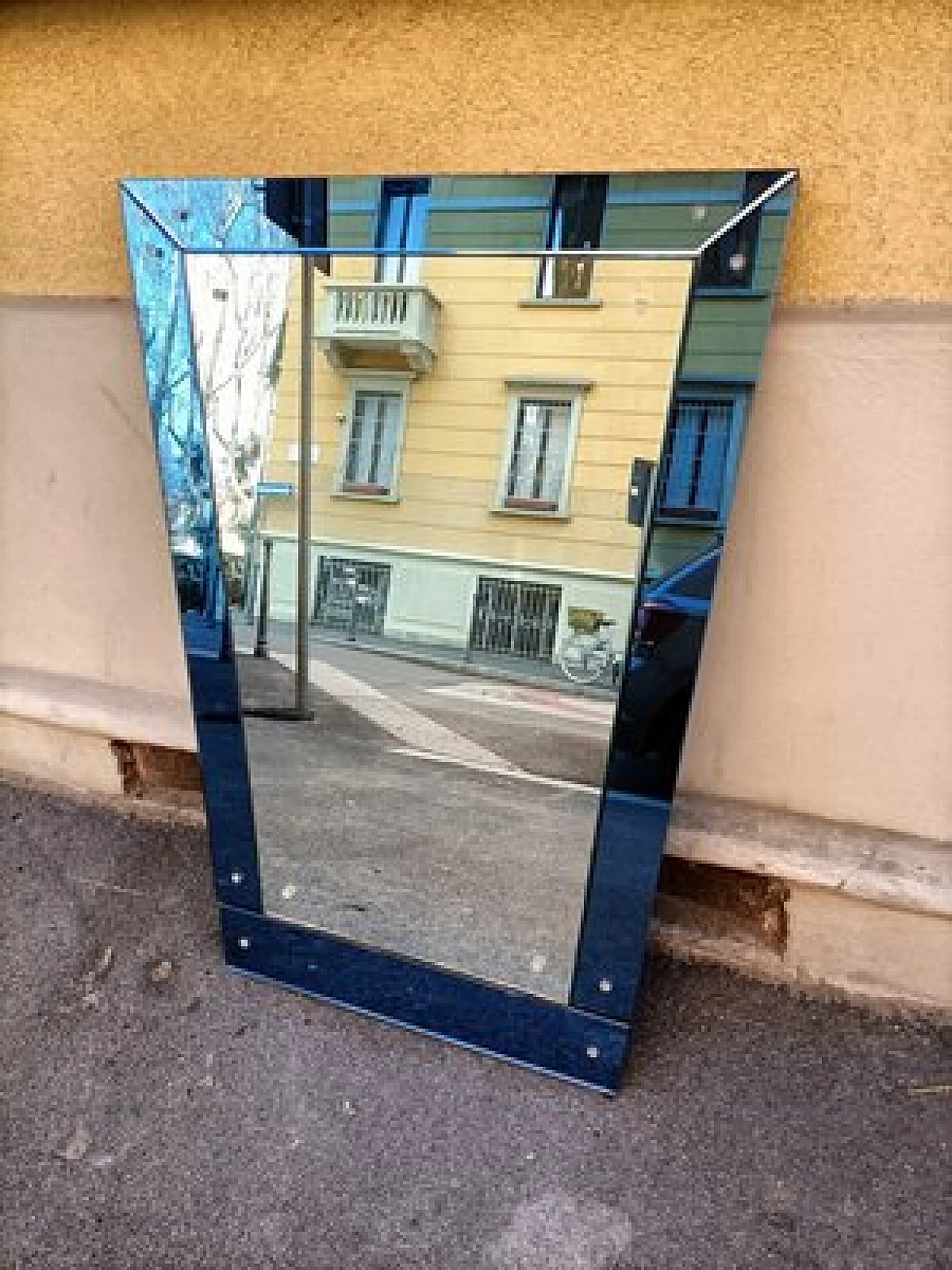 Specchio con cornice in vetro blu di Fontana Arte, anni '50 2