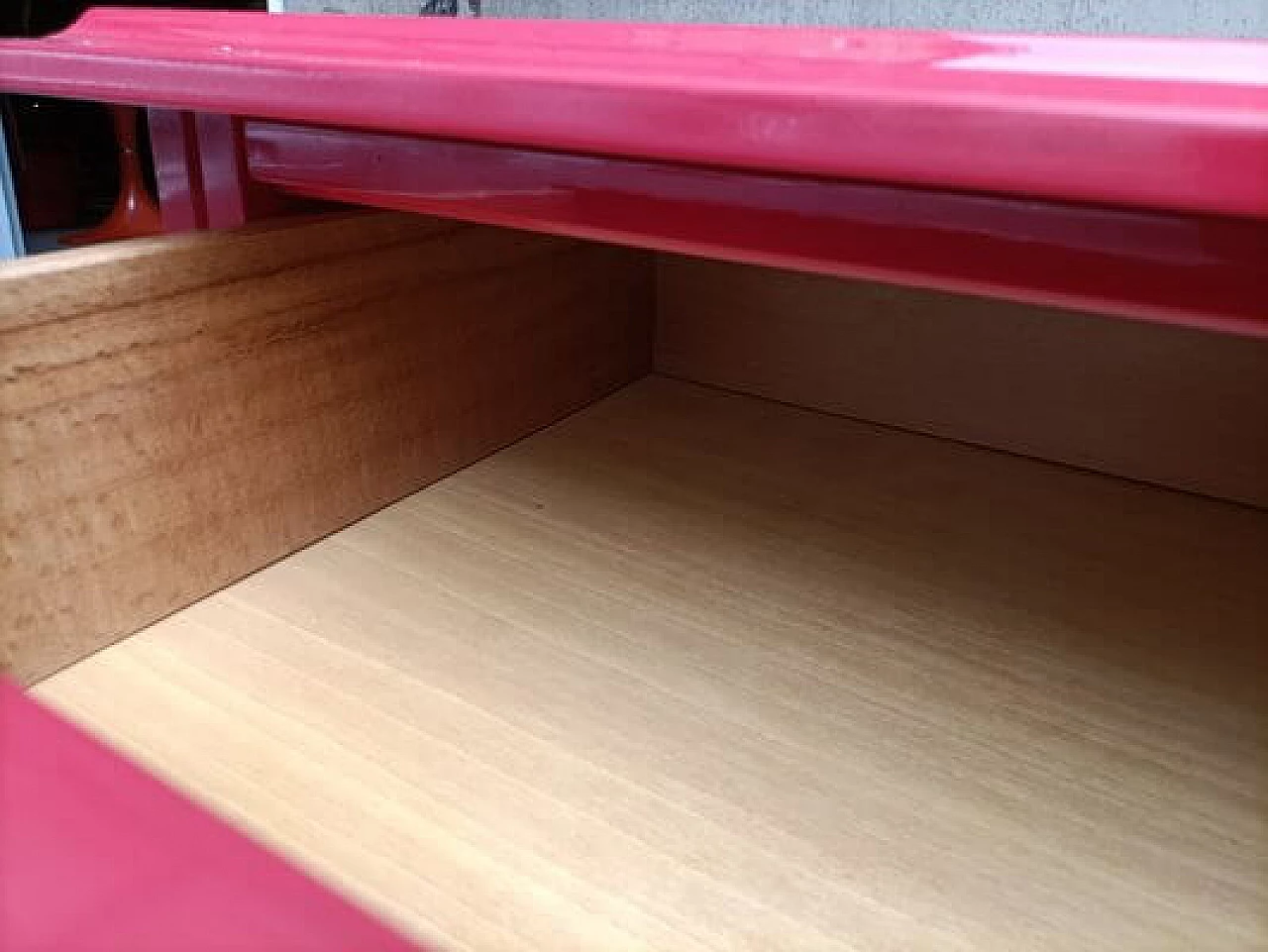 Comò D154 rosso di Carlo De Carli per Luigi Sormani, anni '60 7