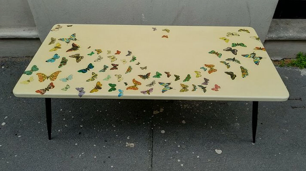 Lacquered wooden coffee table, 1950s 3