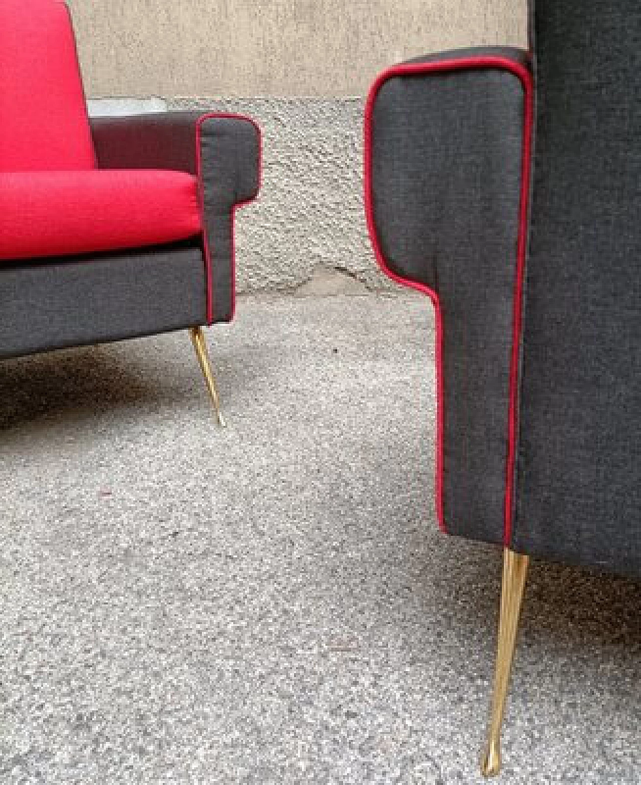 Pair of red and black armchairs with brass legs, 1950s 3