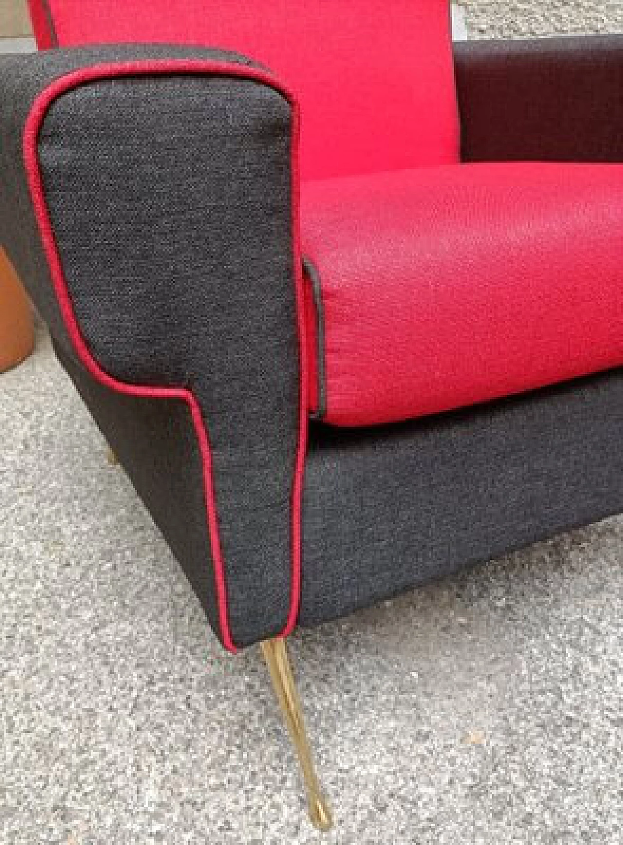 Pair of red and black armchairs with brass legs, 1950s 8