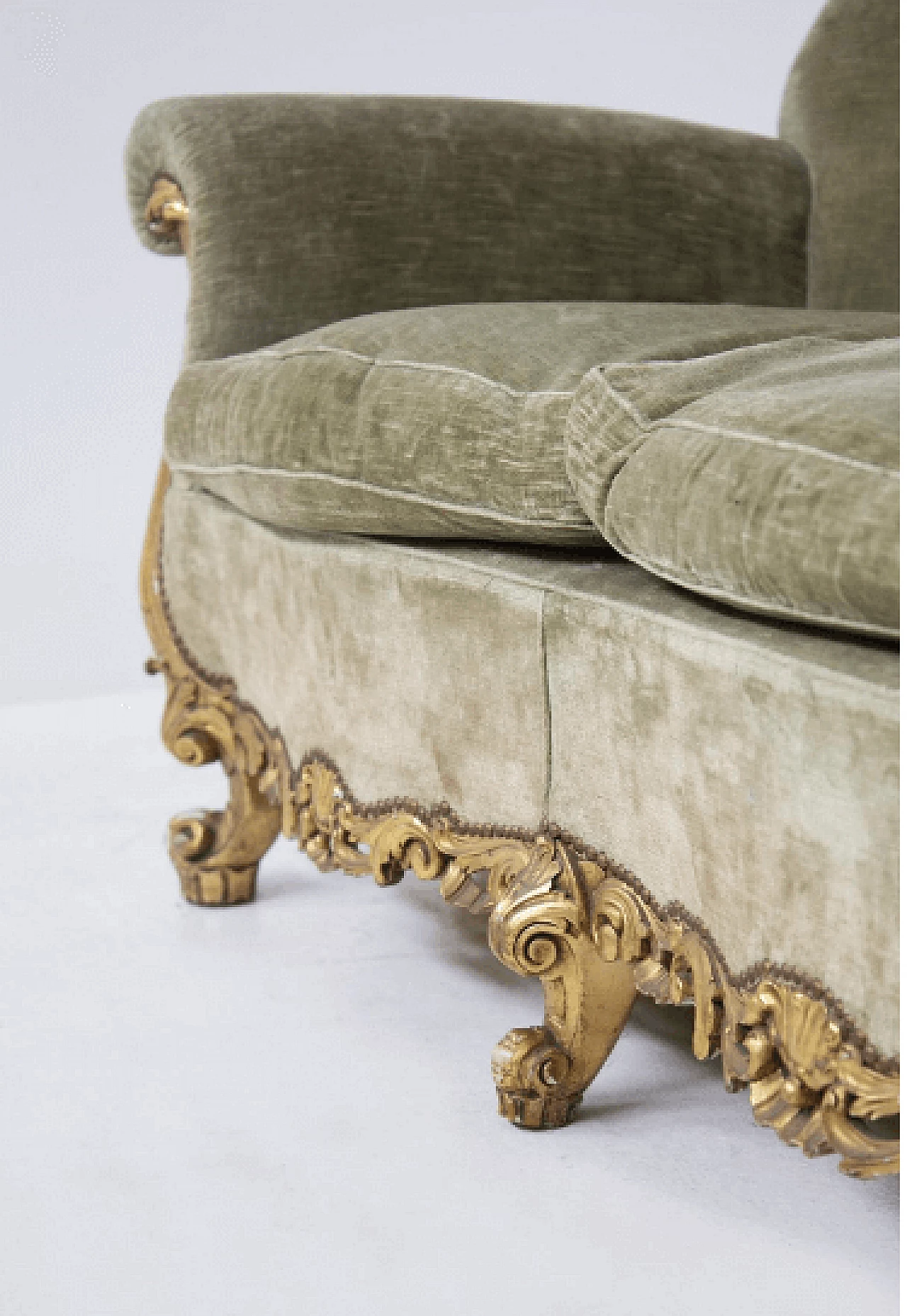 Louis XVI style sofa in gilt wood and green velvet, early 1900s 6