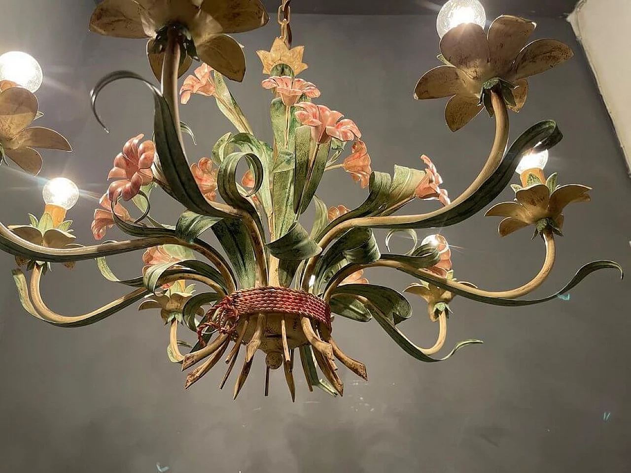 Flower chandelier  in ceramic with 8 lights, 1970s 9