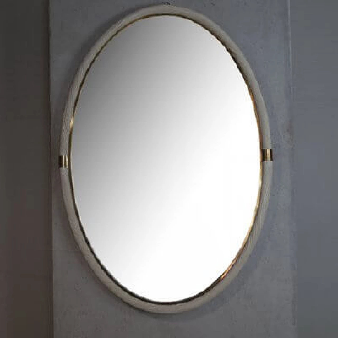 Specchio ovale  in vimini bianco e ottone, attr. a Tommaso Barbi, anni '60 1