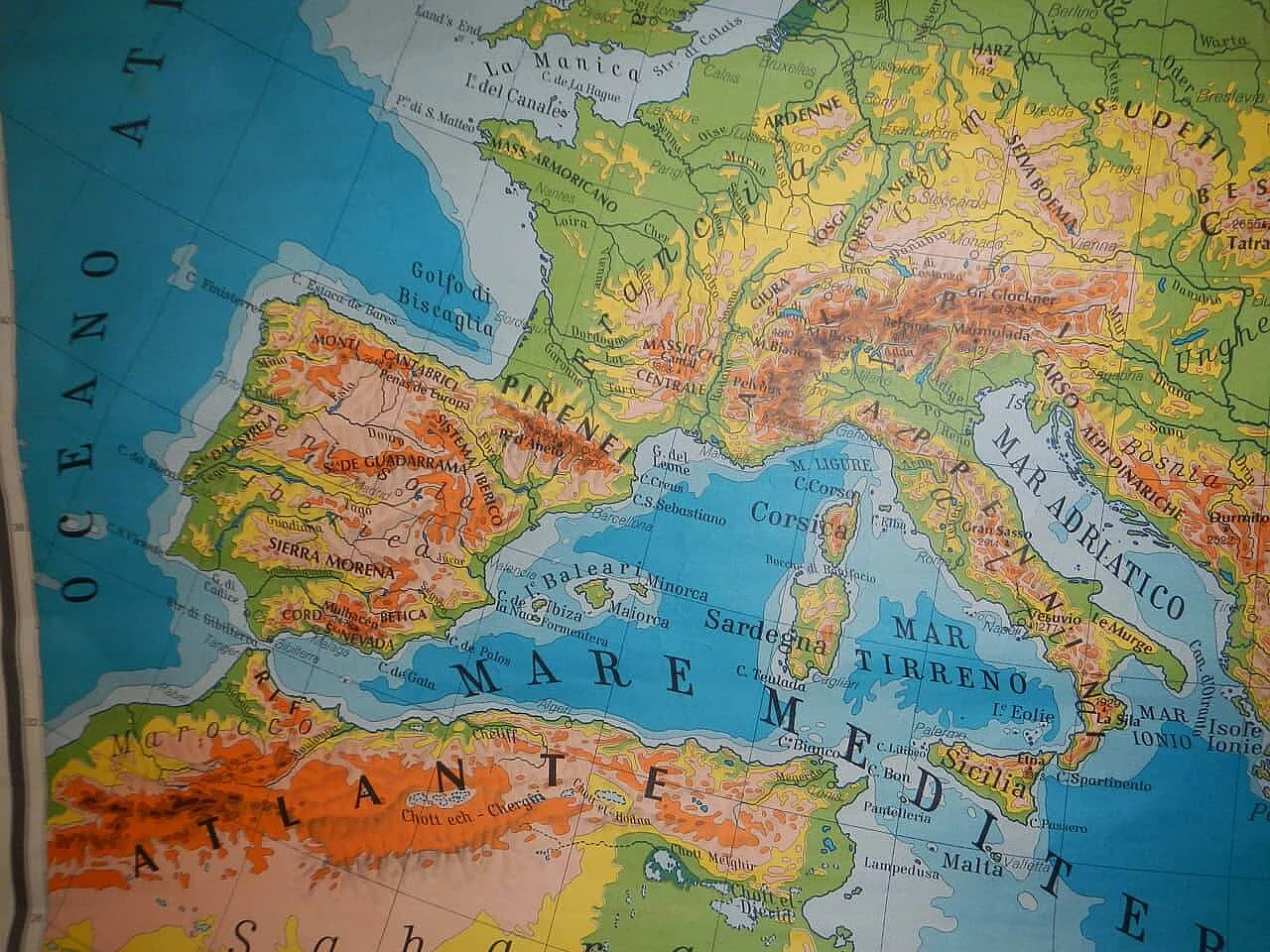 Cartina dell'Europa fisica di Vallardi Industrie Grafiche, anni '90 6