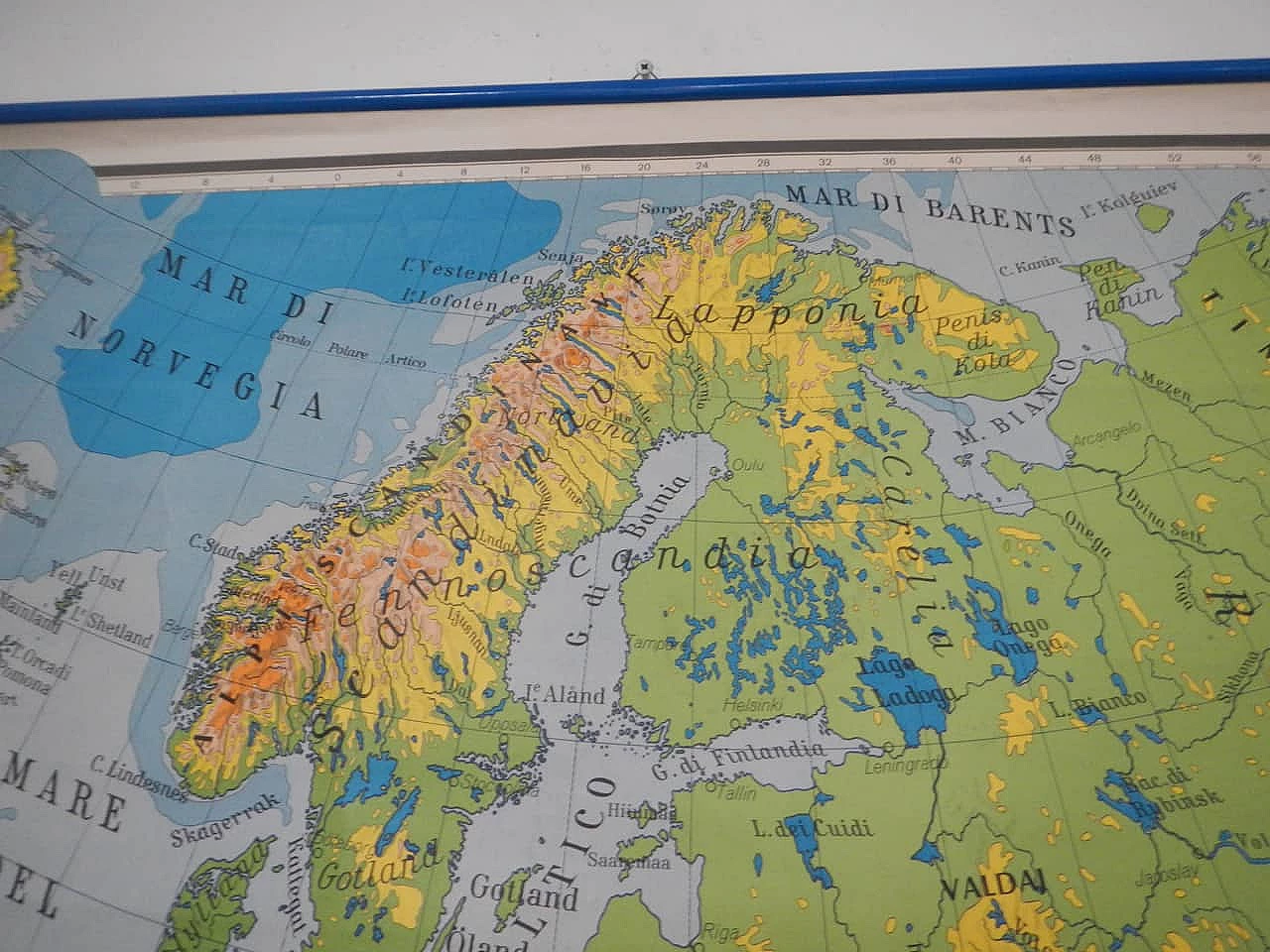 Cartina dell'Europa fisica di Vallardi Industrie Grafiche, anni '90 7