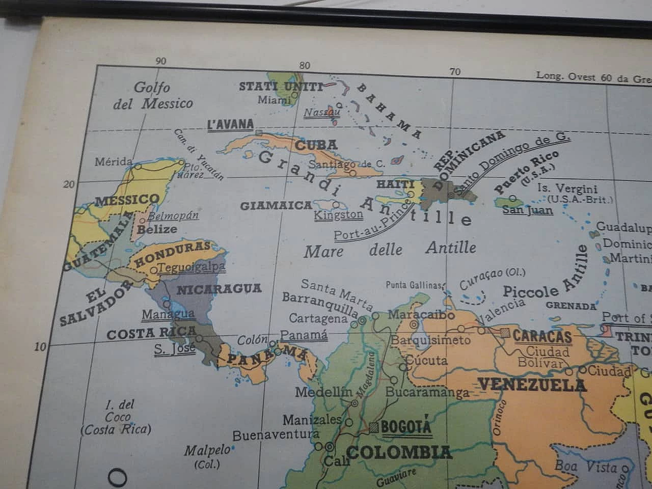 South America map by IGDA Officine Grafiche, 1970s 7