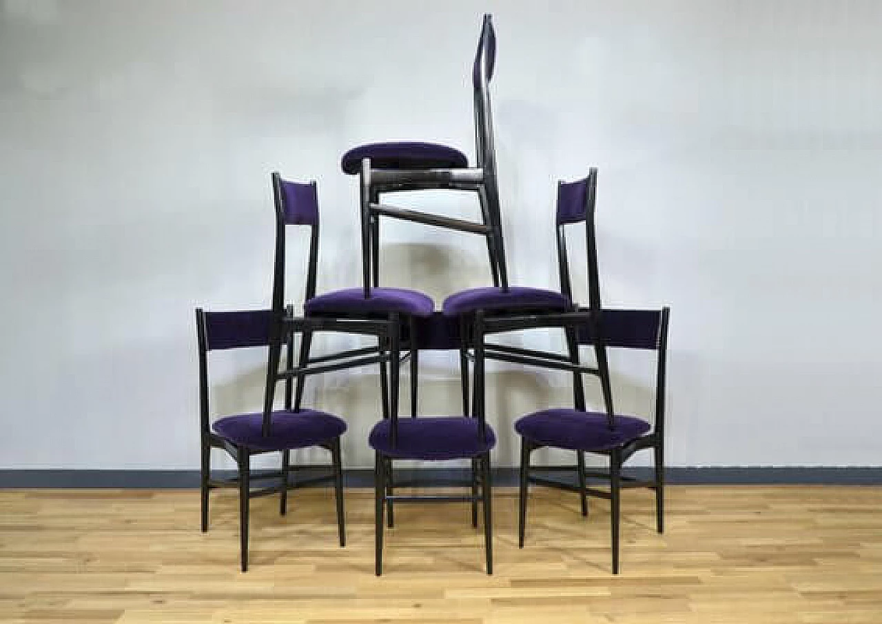 6 Dining chairs in wood and purple velvet, 1950s 2