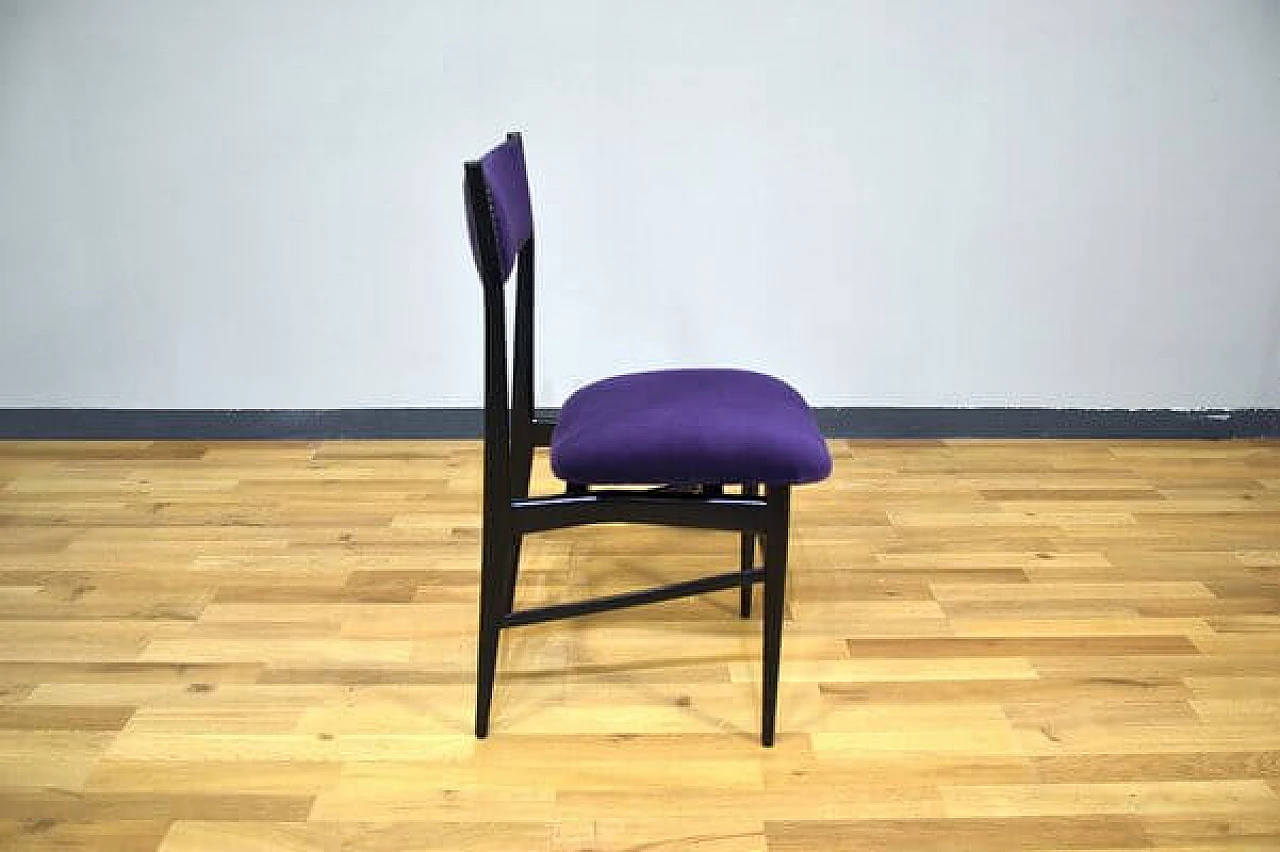 6 Dining chairs in wood and purple velvet, 1950s 10