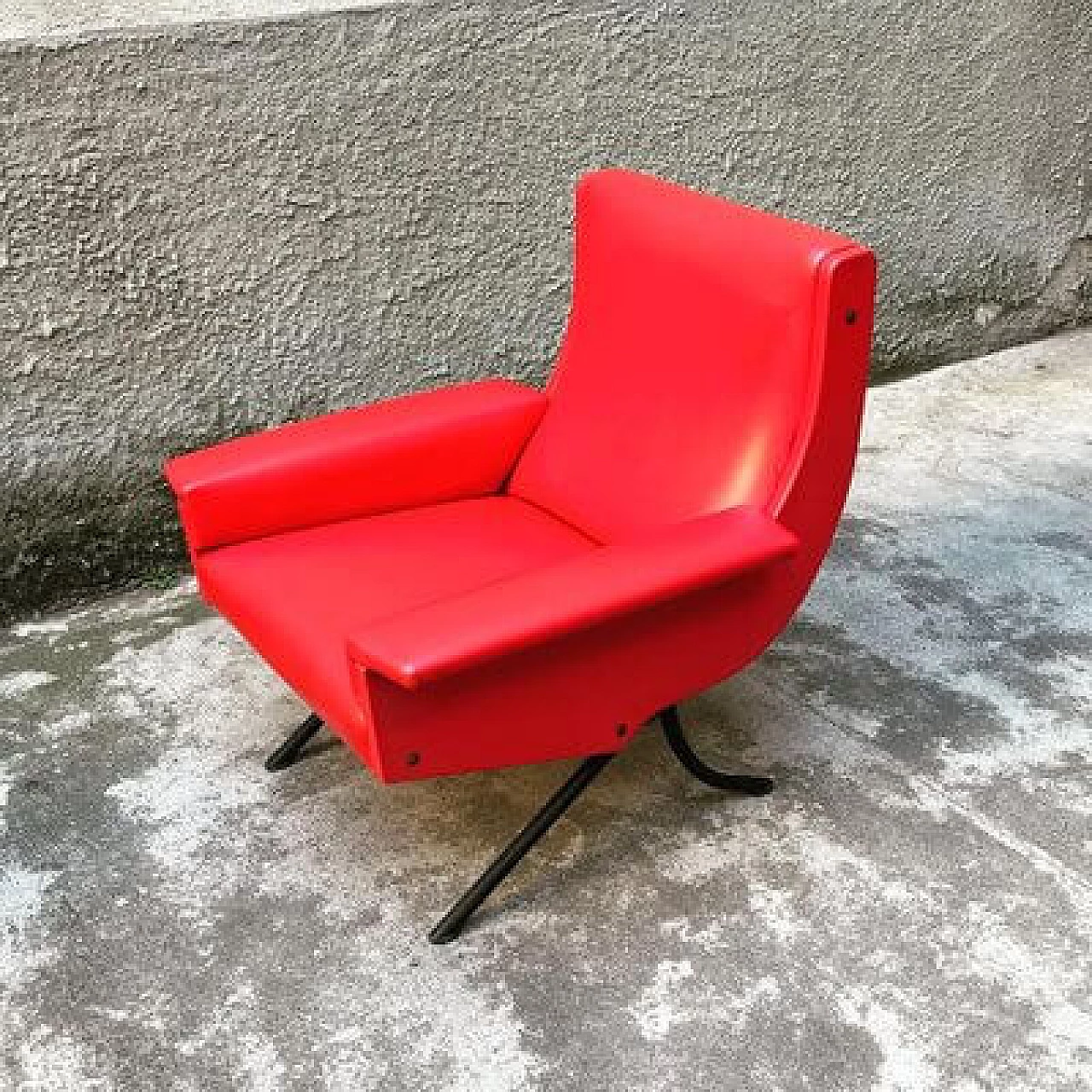 Sofa and pair of armchairs in red skai, 1960s 4