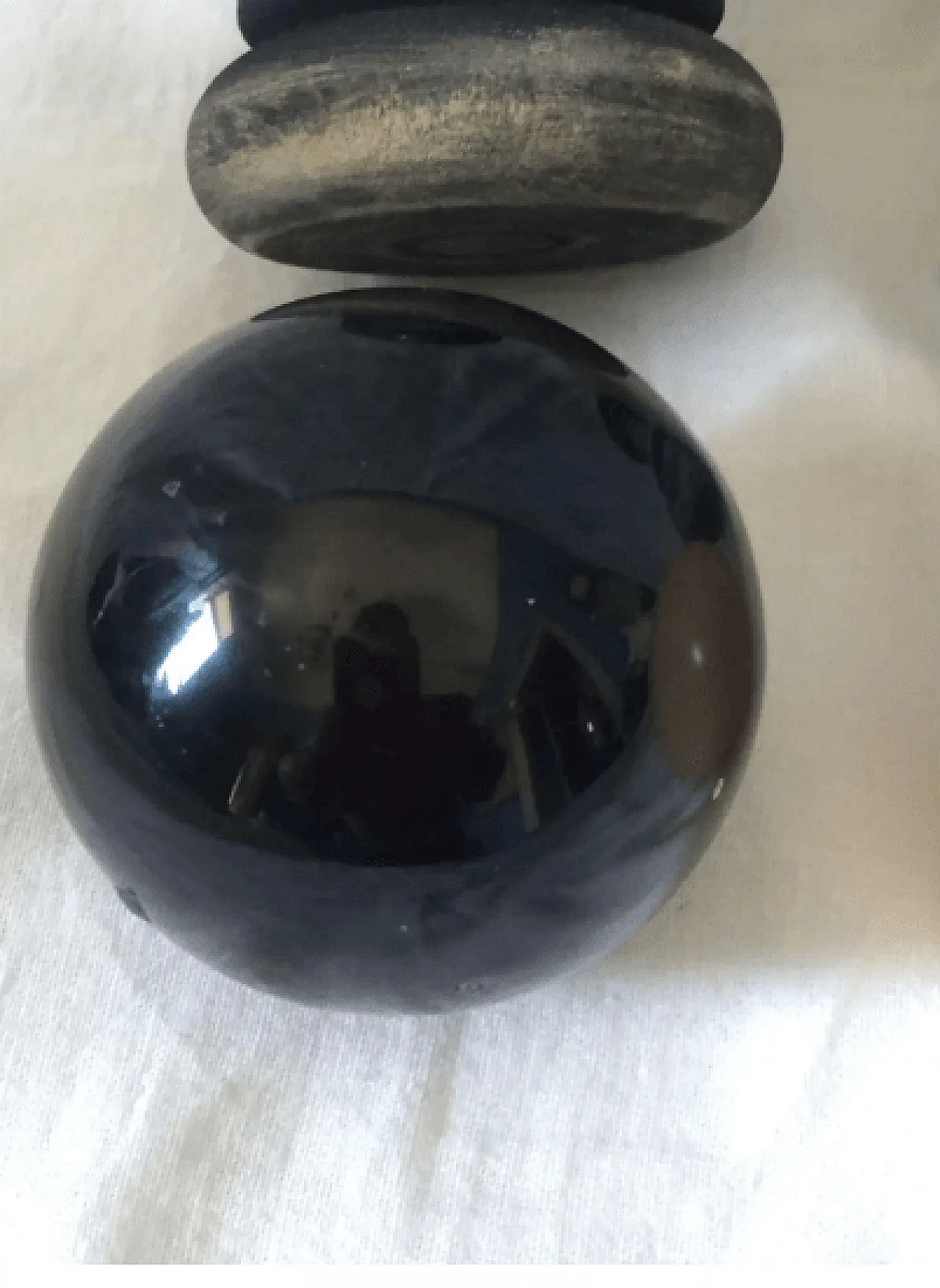 Pair of marble spheres on a black and beige wooden base, 1960s 7