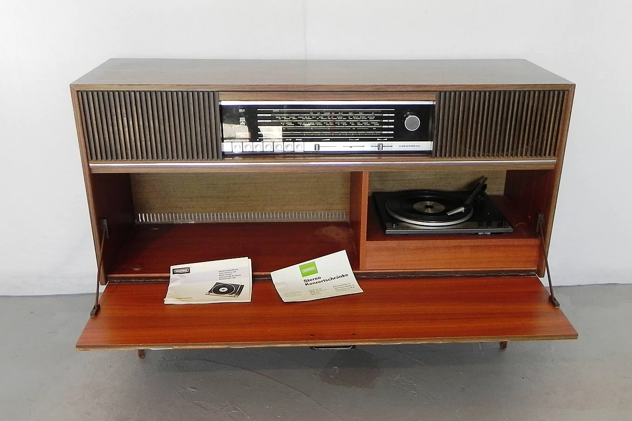 Grundig Mandello 6 turntable radio, 1970s 5