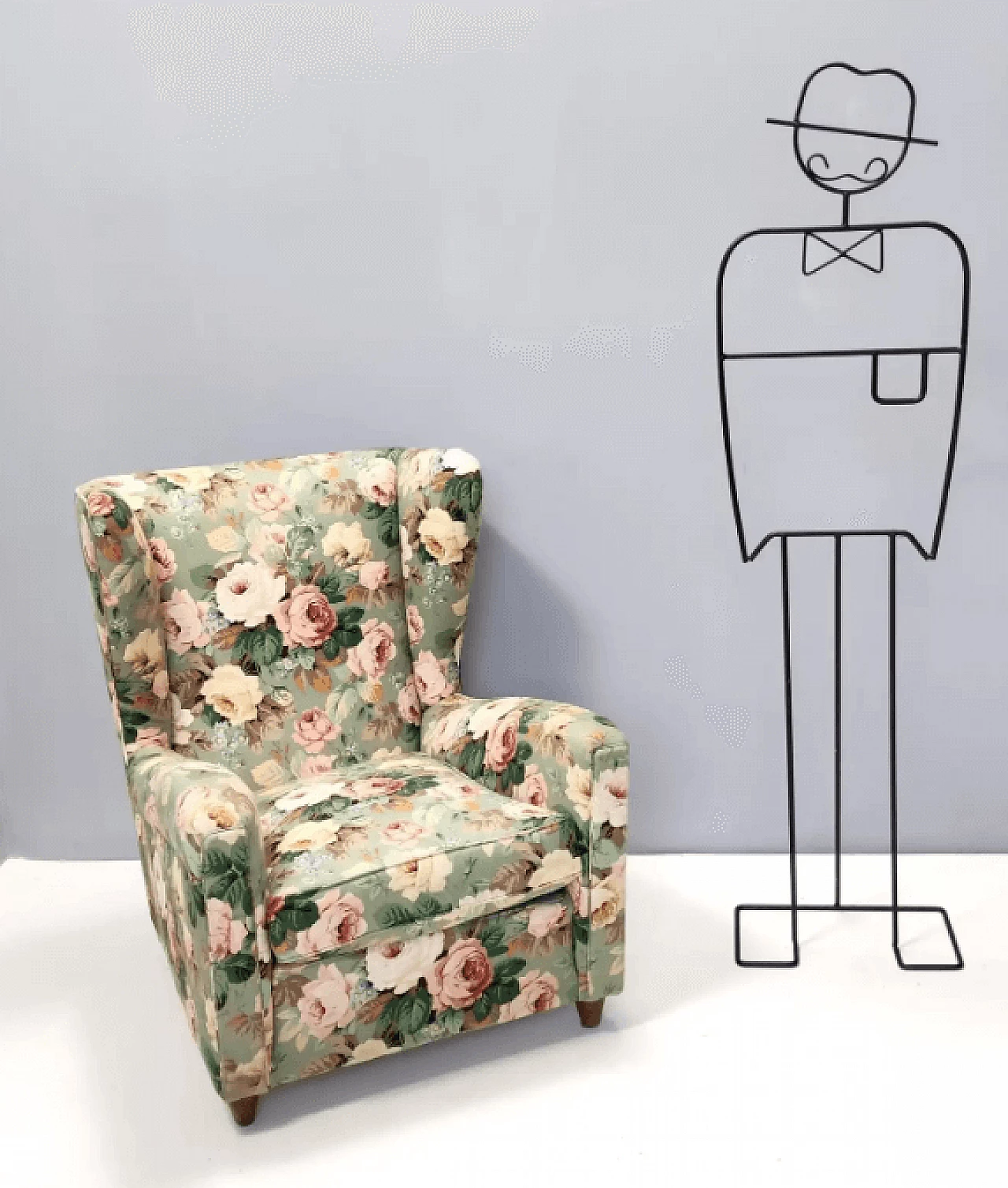 Pair of Wingback armchairs in floral fabric by Paolo Buffa, 1950s 2