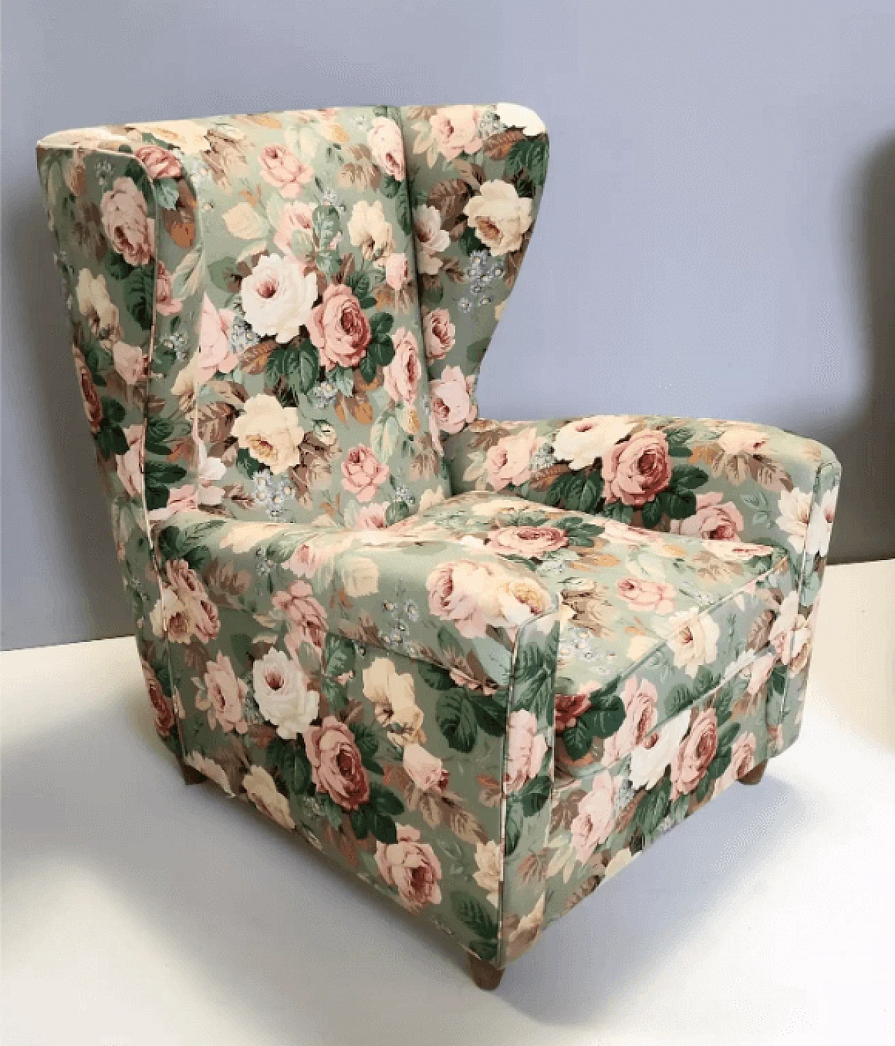 Pair of Wingback armchairs in floral fabric by Paolo Buffa, 1950s 8