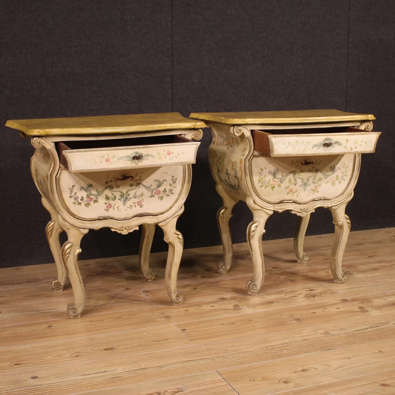 Pair of bedside tables in venetian Barocchetto Style, 1950s 11