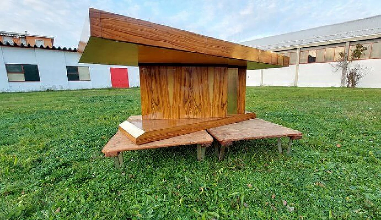 Sculptural table in olive burl and brass with three drawers, 1950s 8