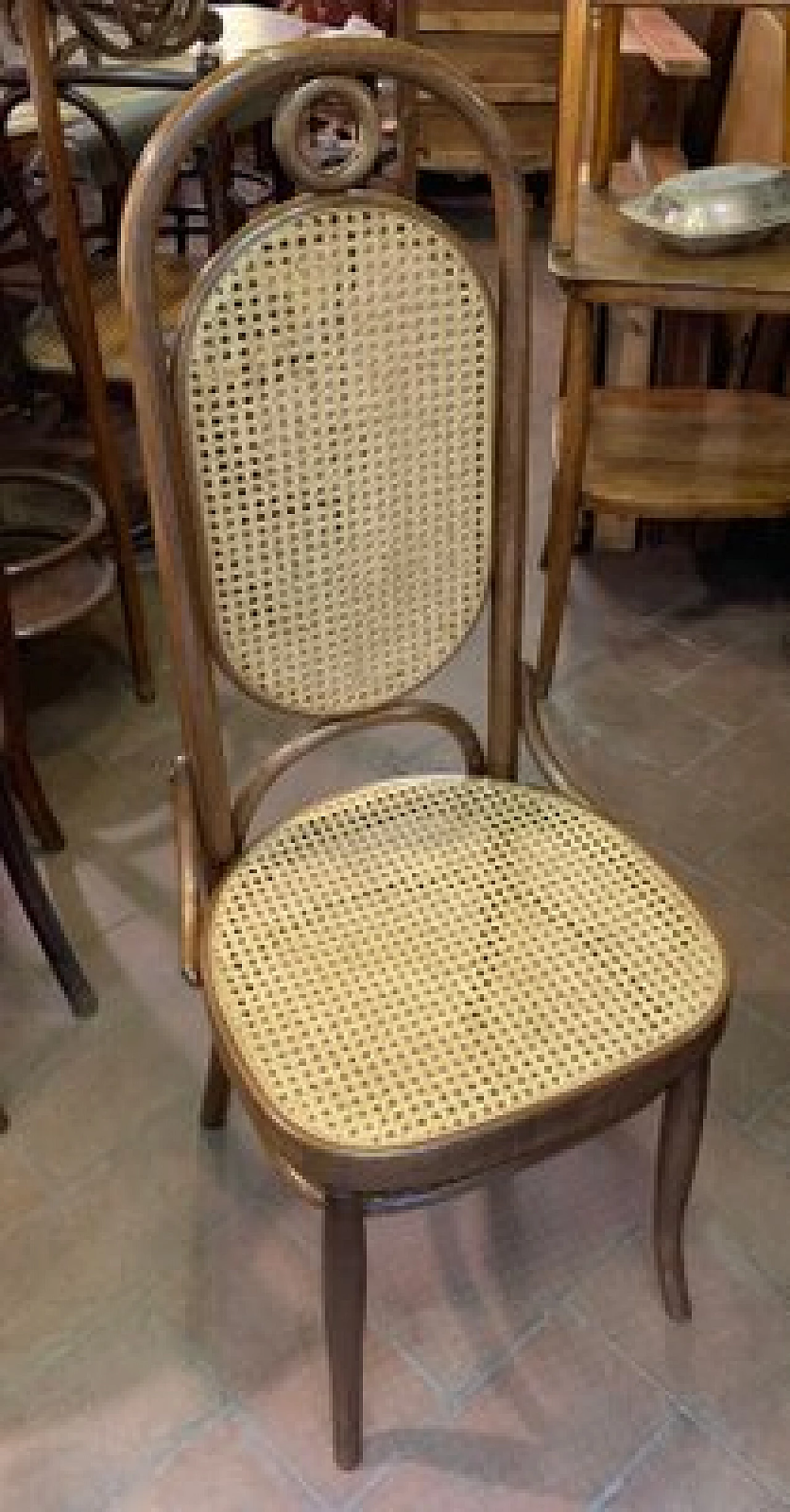 Bent beech chair number 17 by Thonet, late 19th century 3