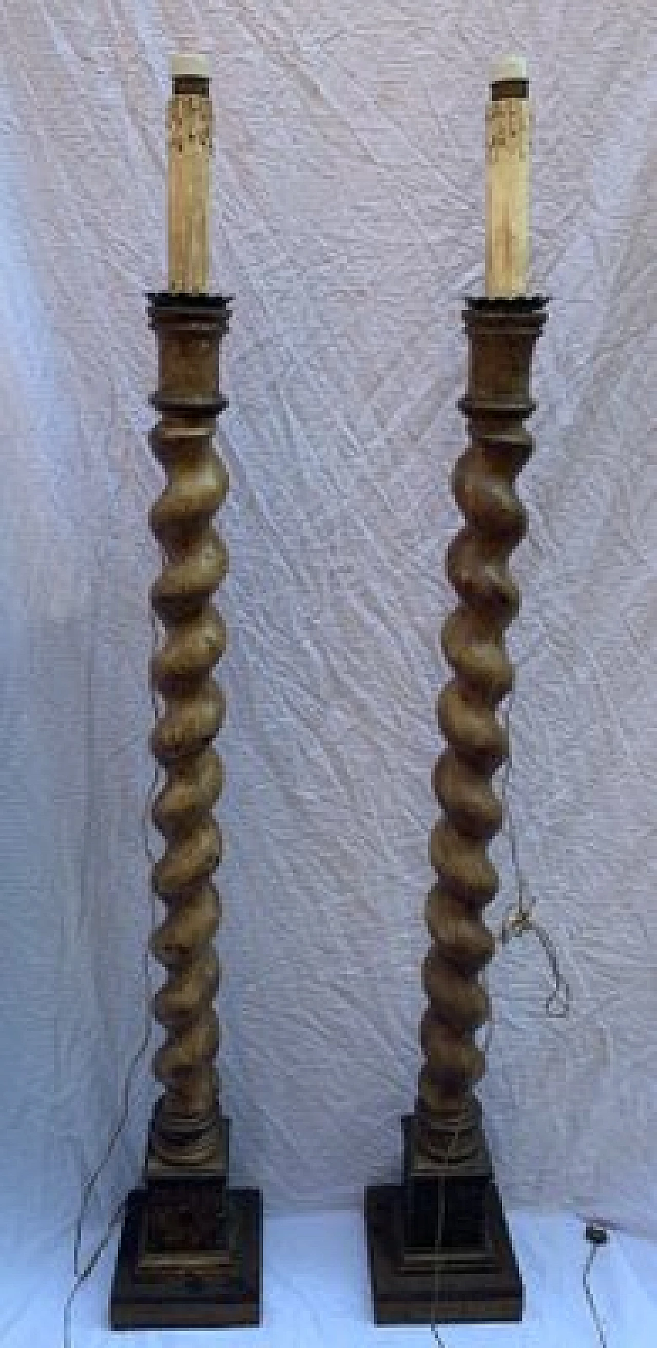 Coppia di lampade da terra tortili a candelabro, '800 1