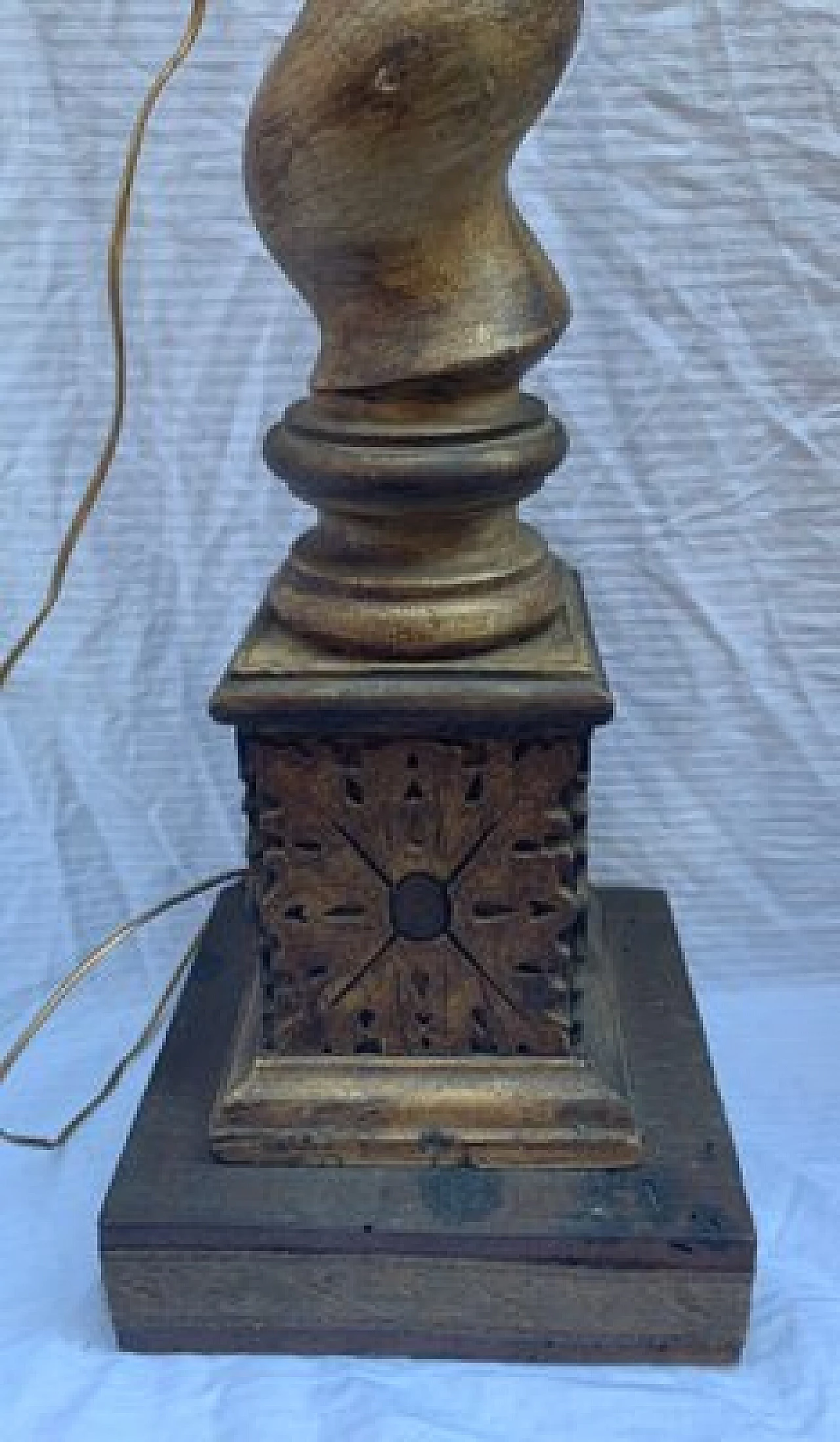 Coppia di lampade da terra tortili a candelabro, '800 3
