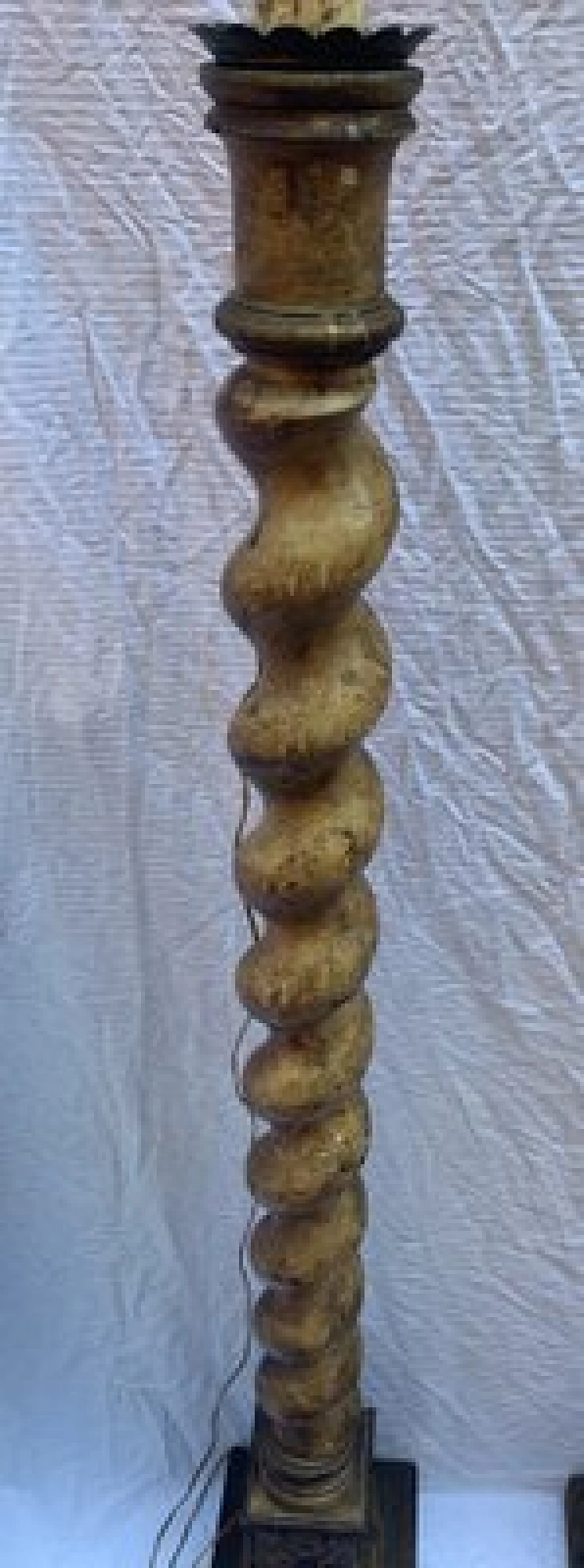 Coppia di lampade da terra tortili a candelabro, '800 4