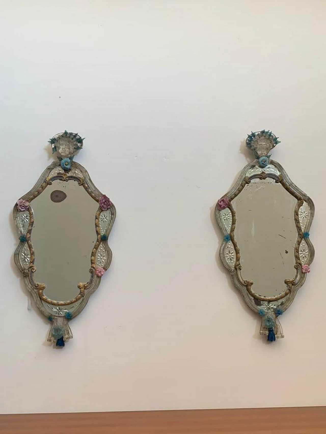 Pair of mirrors in the venetian Baroque style, 1700s 1