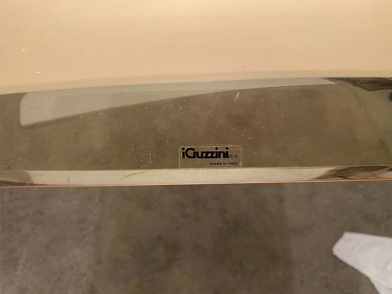 Coppia di lampadari in plastica di Guzzini, anni '70 6