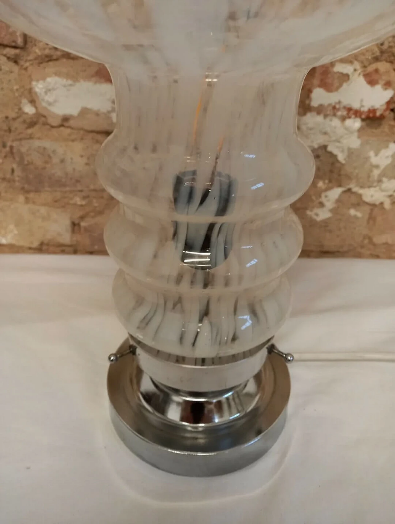 Mushroom table lamp in glass, 1970s 3