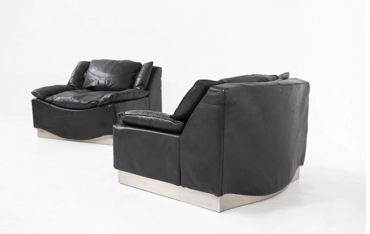 Pair of armchairs in leather and steel by Luciano Frigerio, 1960s 6
