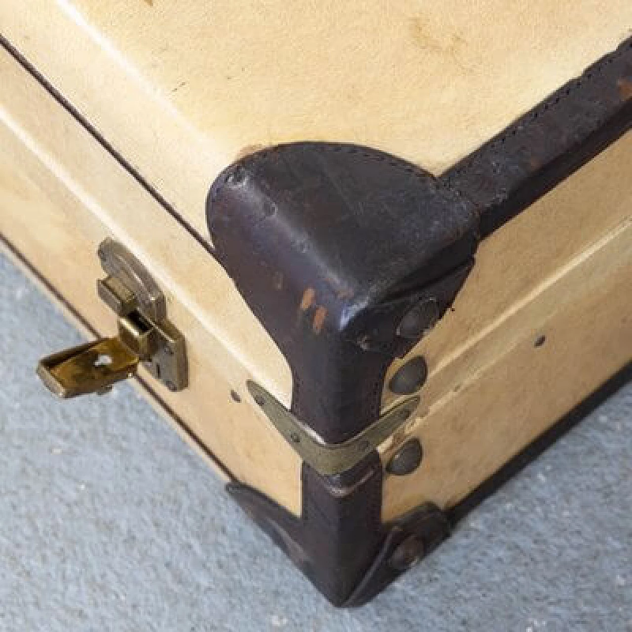 Leather and parchment suitcase, 1960s 10