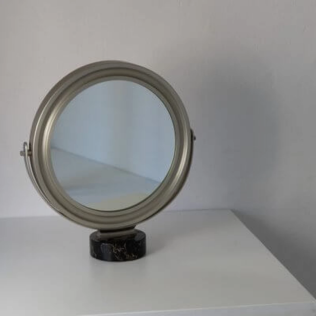 Specchio da tavolo Narciso di Sergio Mazza per Artemide, anni '60 1