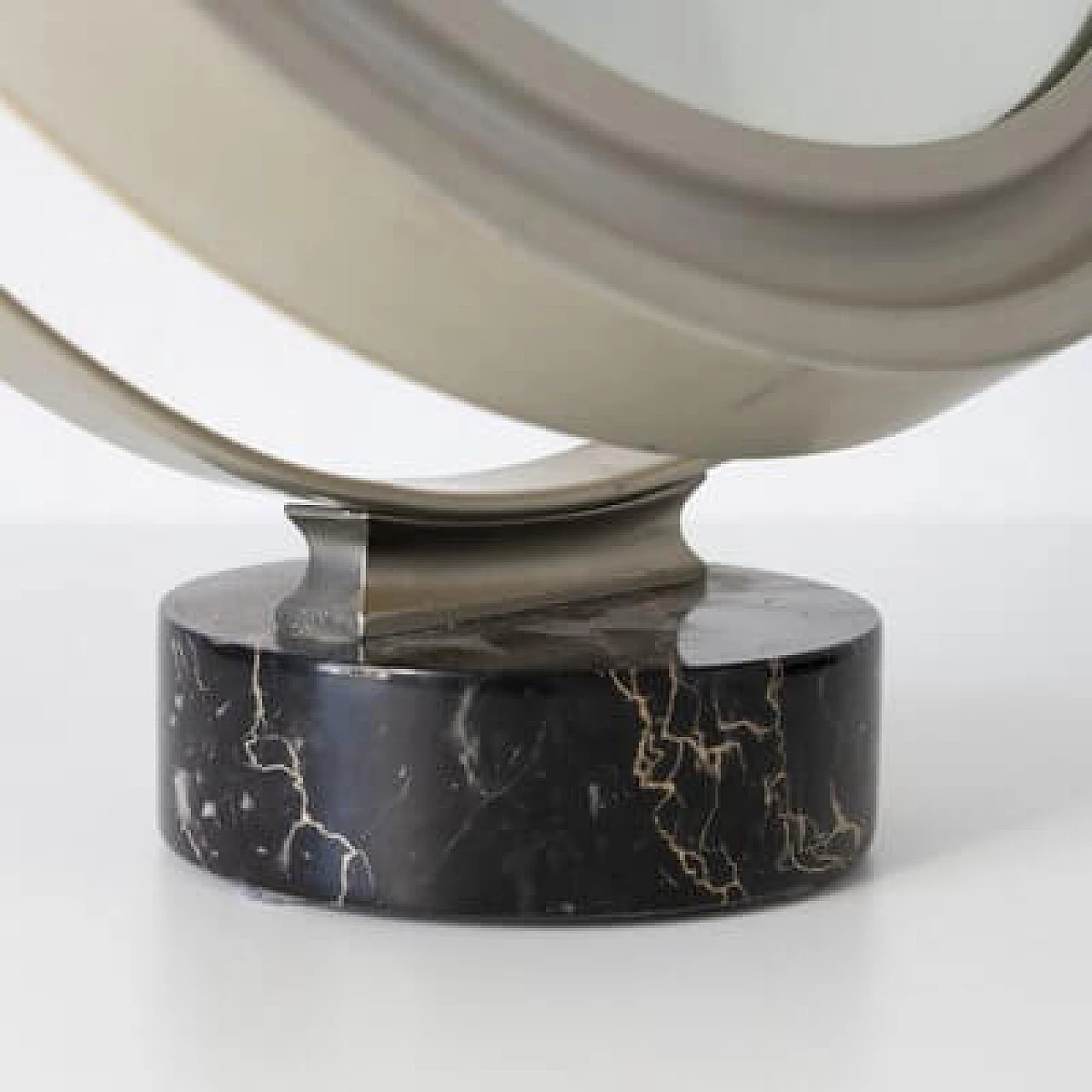 Specchio da tavolo Narciso di Sergio Mazza per Artemide, anni '60 2