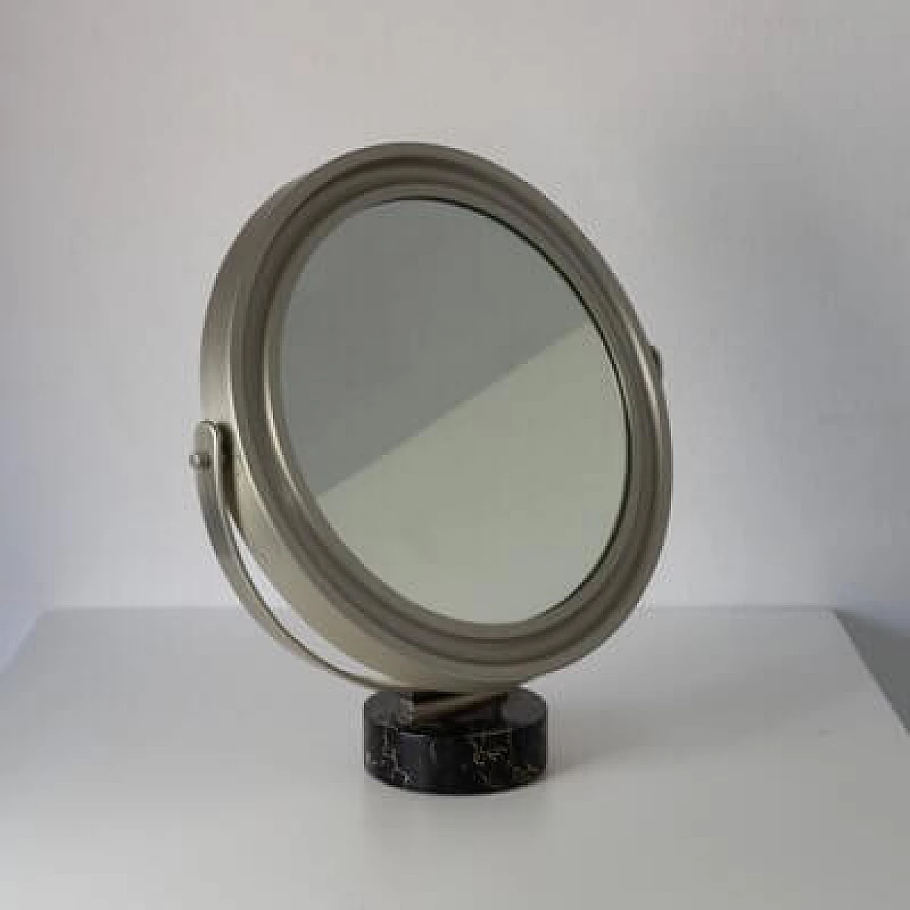 Specchio da tavolo Narciso di Sergio Mazza per Artemide, anni '60 11