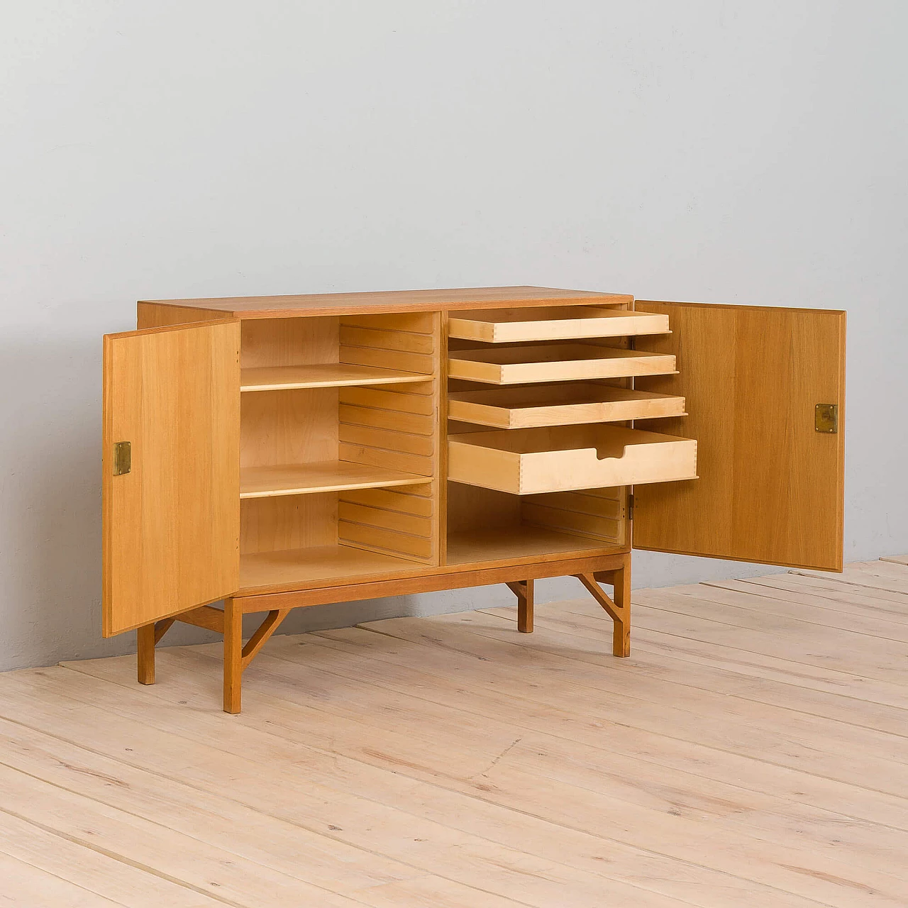 Danish oak China cabinet by Børge Mogensen for FDB, 1960s 4