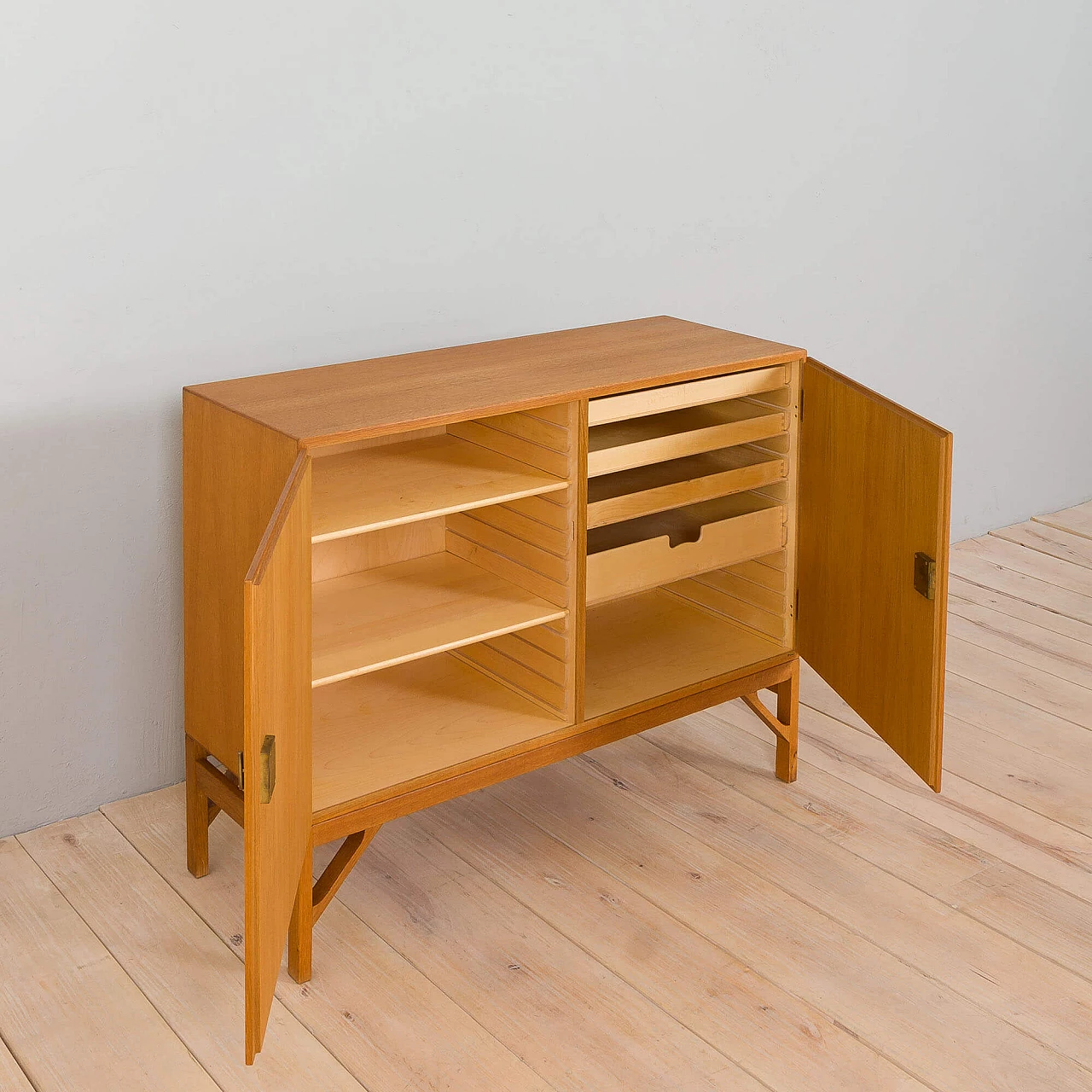 Danish oak China cabinet by Børge Mogensen for FDB, 1960s 8