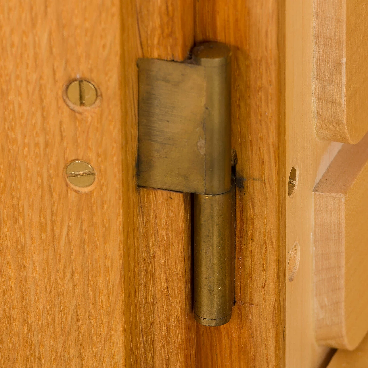 Danish oak China cabinet by Børge Mogensen for FDB, 1960s 13