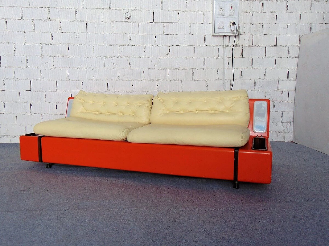 Beka sofa bed in fiberglass, 1960s 1