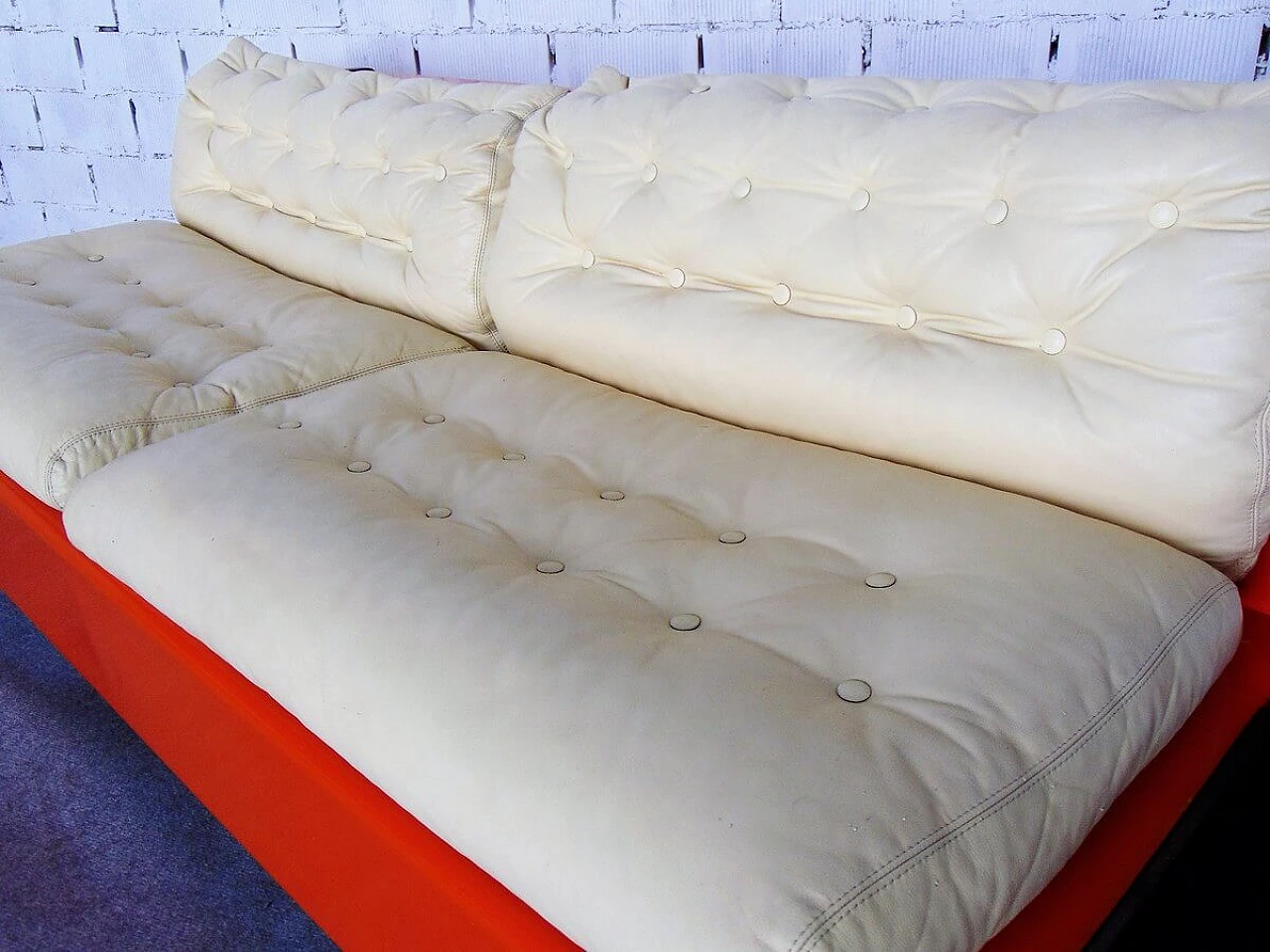 Beka sofa bed in fiberglass, 1960s 6