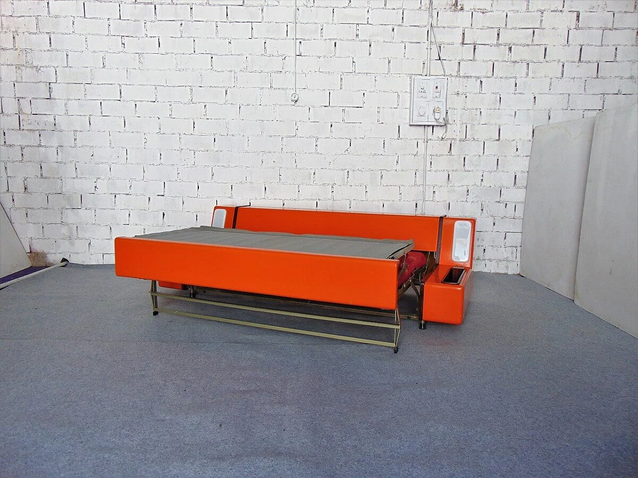 Beka sofa bed in fiberglass, 1960s 10