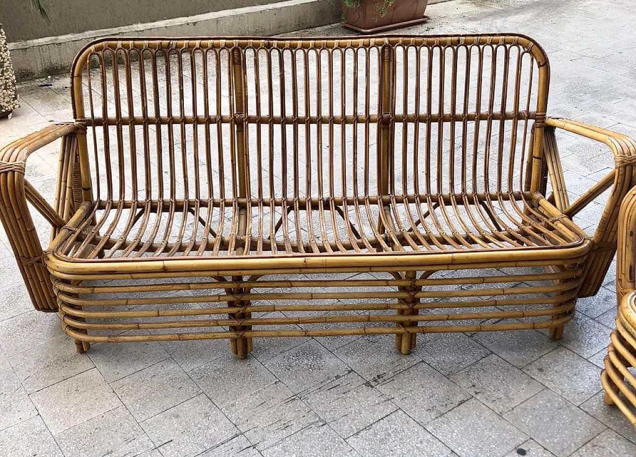 Coppia di divani da esterno in rattan nello stile di Paul Frankl, anni '50 2