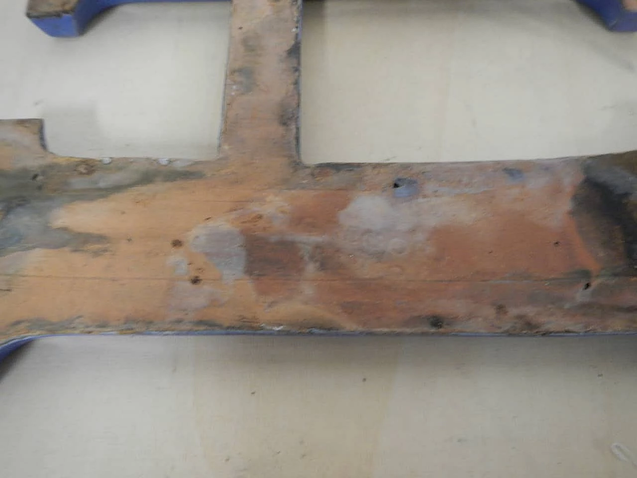 Lettera H minuscola in terracotta, anni '40 1