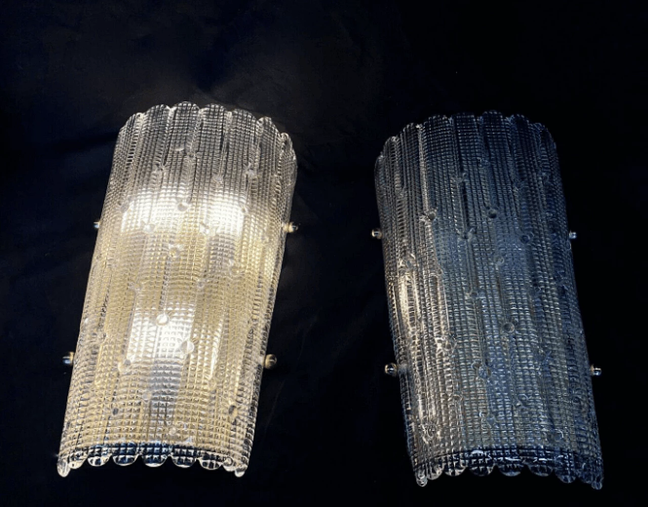 Pair of plate wall lamps in Murano glass 8