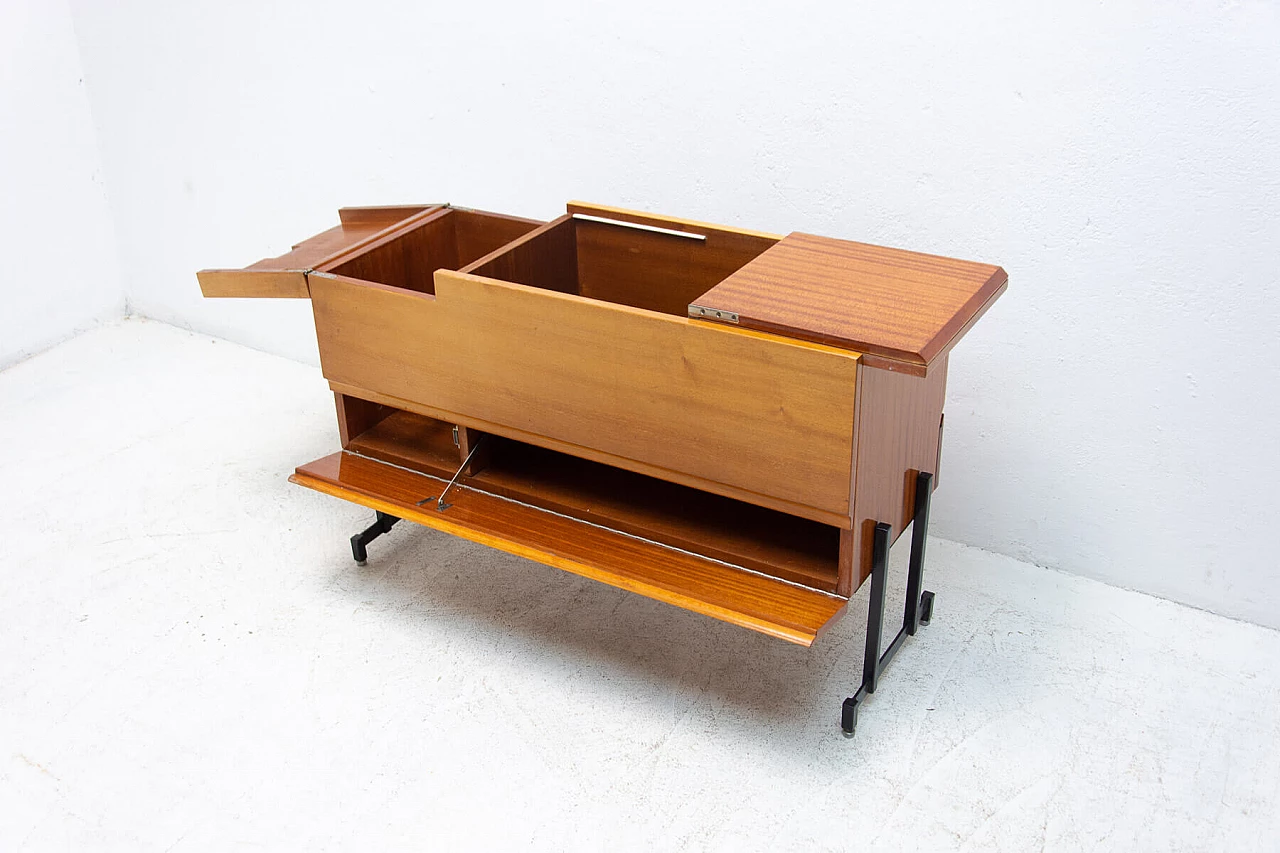 Mobile bar in mogano e gambe in ferro, anni '70 4