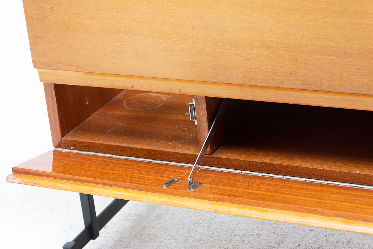 Mobile bar in mogano e gambe in ferro, anni '70 6