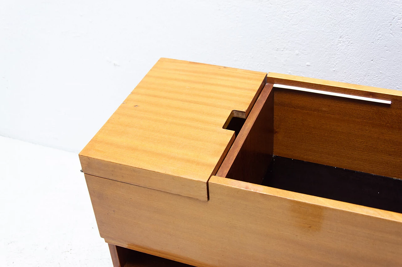 Mobile bar in mogano e gambe in ferro, anni '70 10